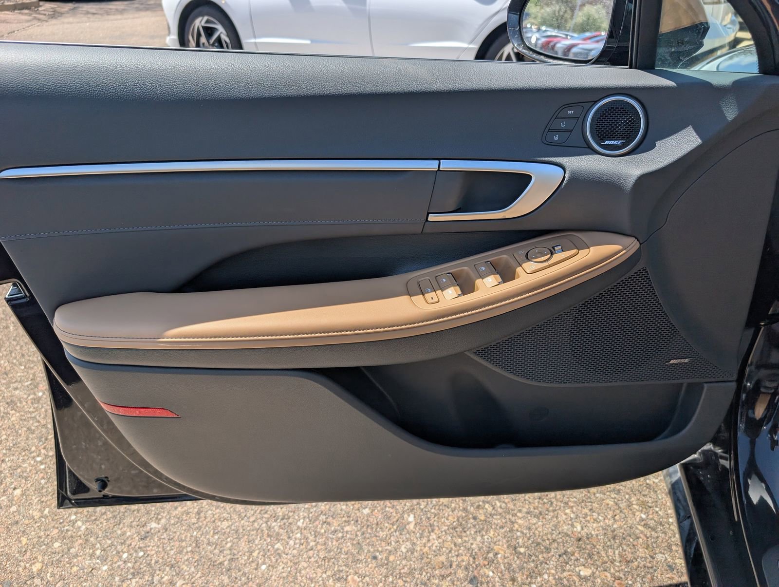 New 2025 Hyundai Sonata Limited image 8