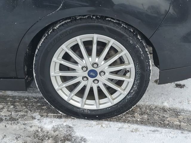 Used 2013 Ford C-MAX SEL image 36