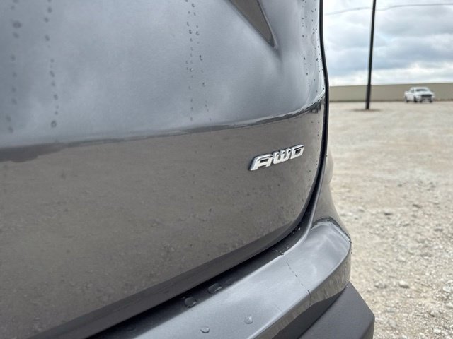 Used 2023 Ford Edge SEL w/ Convenience Package AWD/4WD image 10