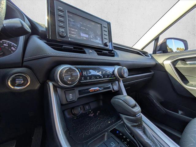 Used 2022 Toyota RAV4 XLE image 12