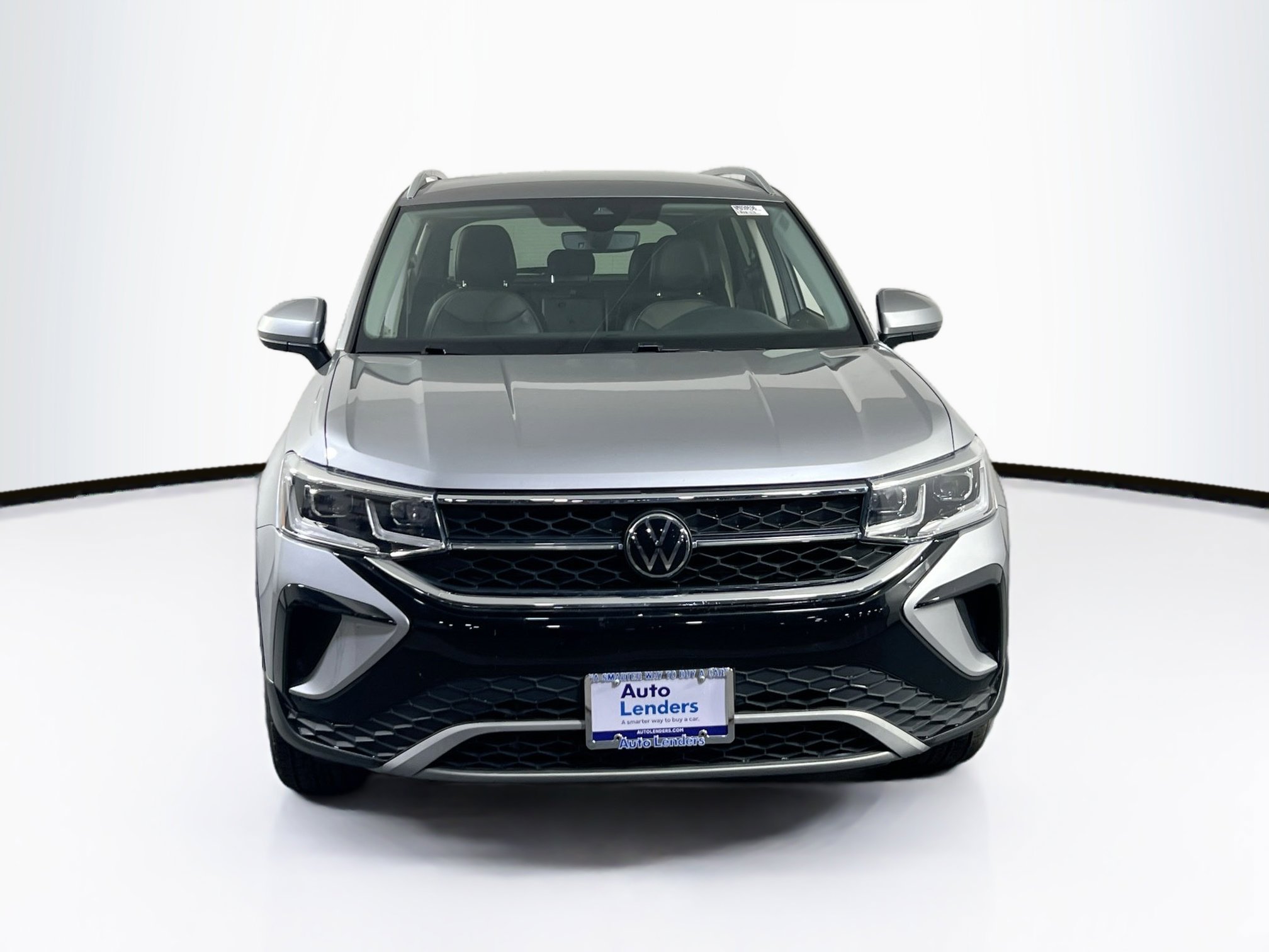 Used 2022 Volkswagen Taos SEL AWD/4WD image 2