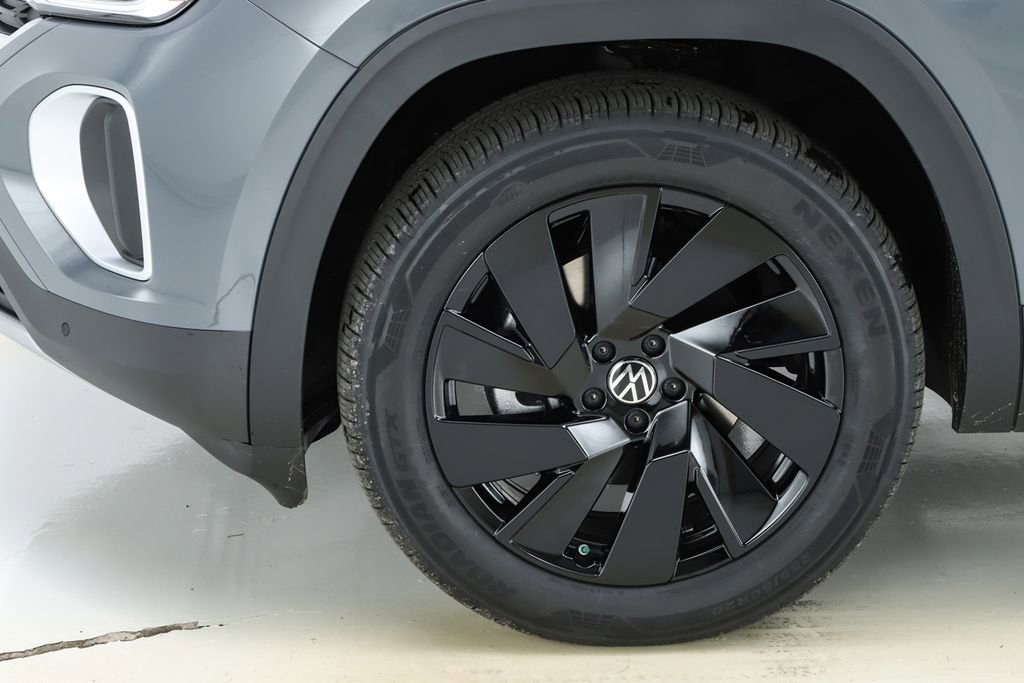 New 2026 Volkswagen Atlas SE image 45