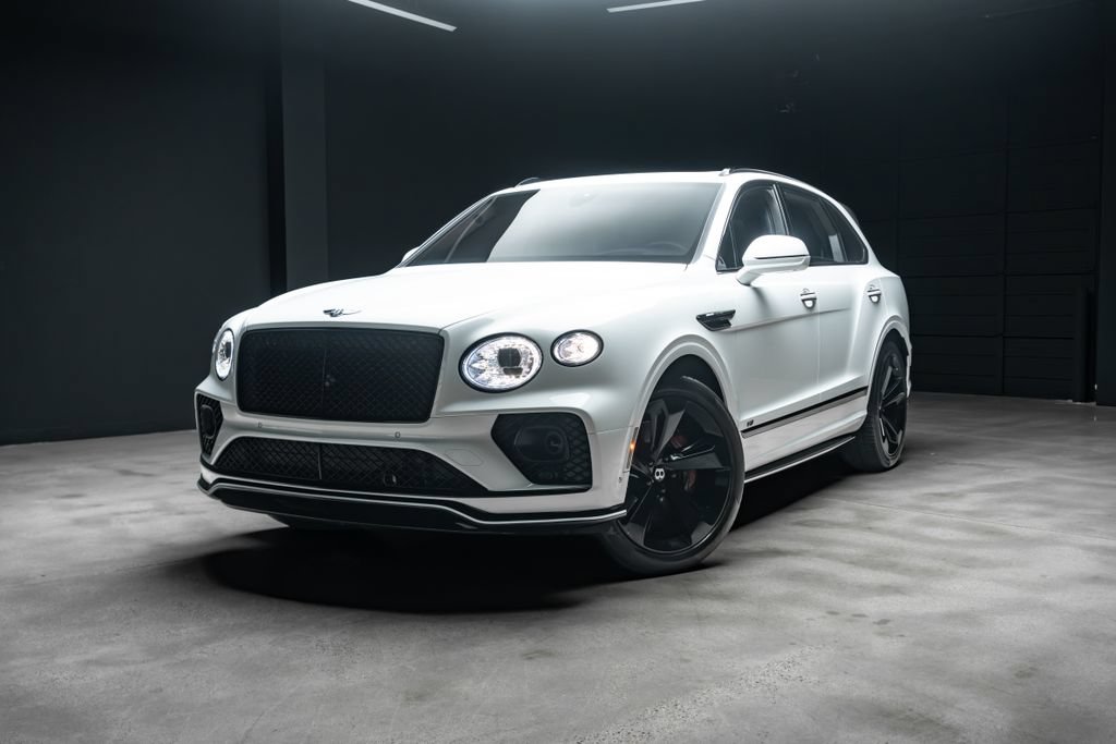 Used 2022 Bentley Bentayga AWD/4WD image 2