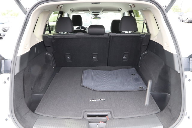 Used 2025 Nissan Rogue SV AWD/4WD image 6