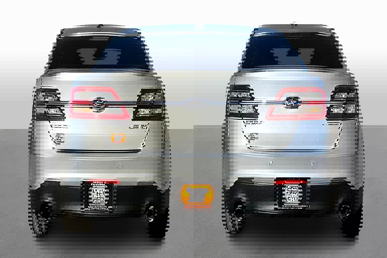 Used 2017 Ford Taurus Limited image 4