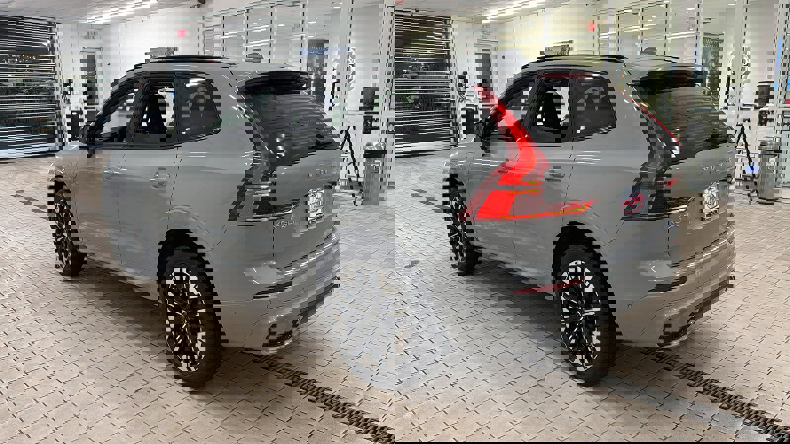 New 2026 Volvo XC60 T8 Plus w/ Protection Package Premier image 7