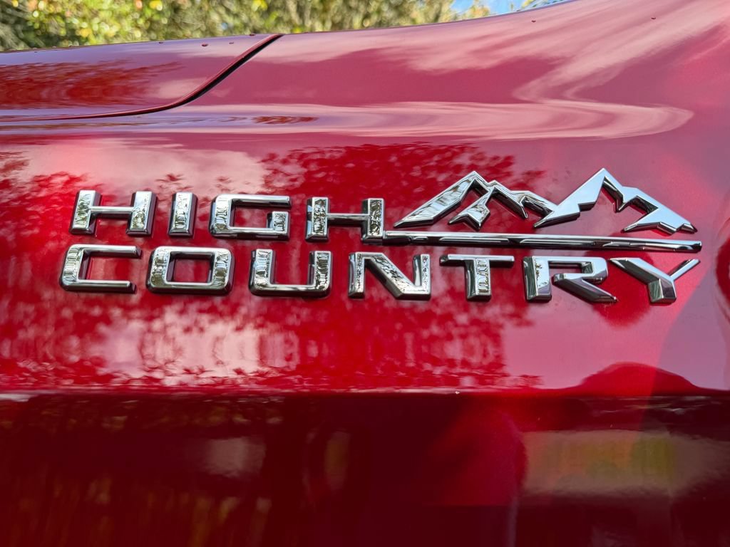Used 2025 Chevrolet Tahoe High Country RWD image 35