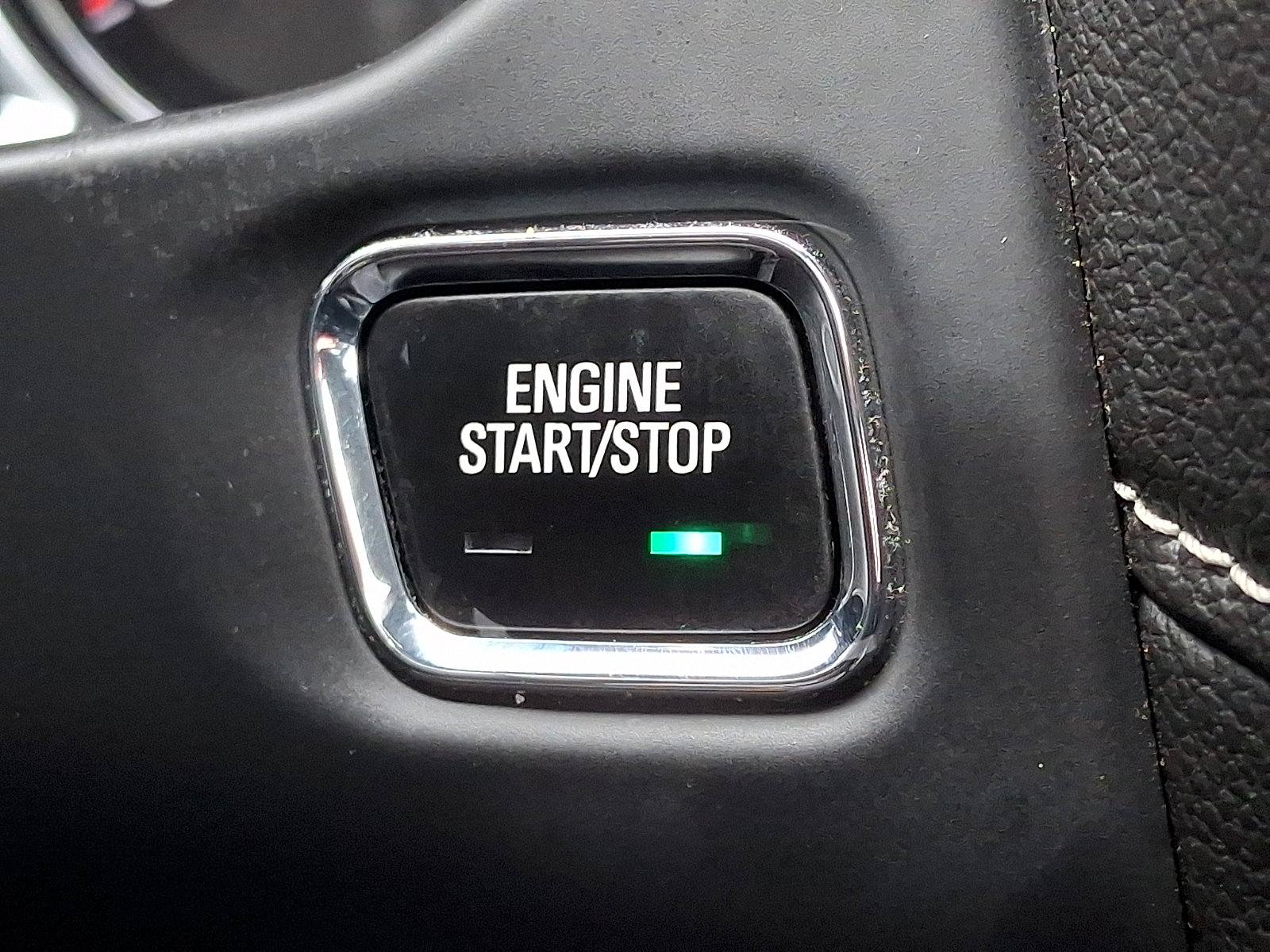 Used 2022 GMC Acadia SLT w/ Elevation Edition image 30