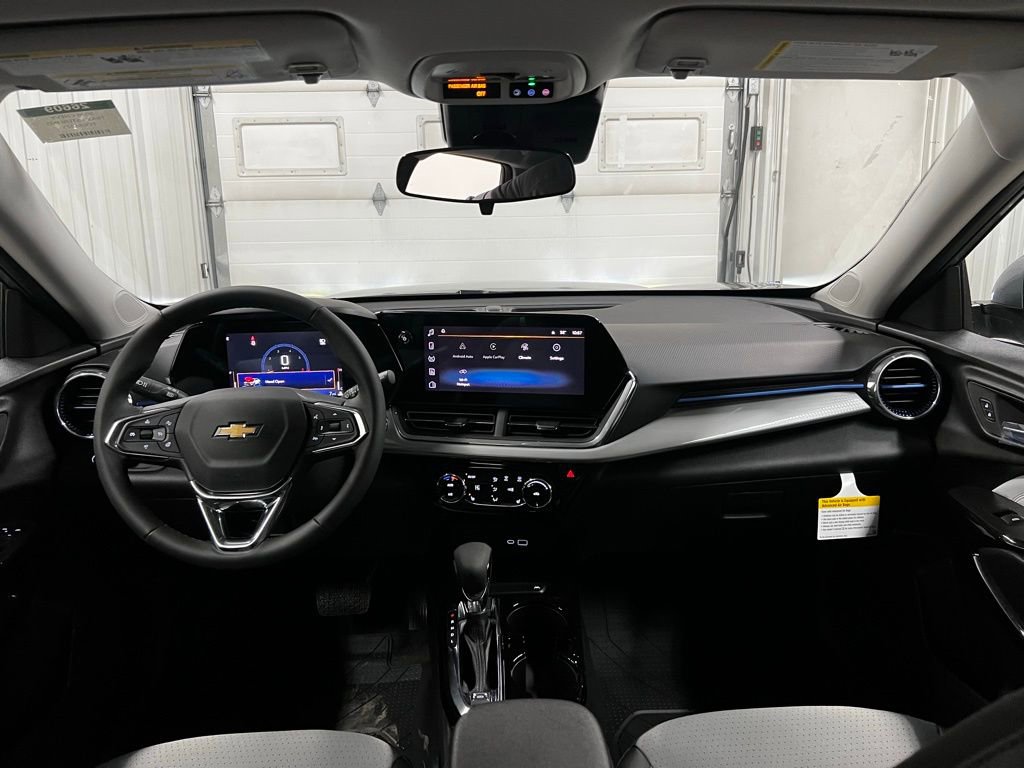 New 2026 Chevrolet Trax LT w/ Driver Confidence Package image 32
