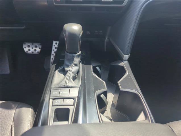 Certified 2025 Toyota Camry SE FWD image 16