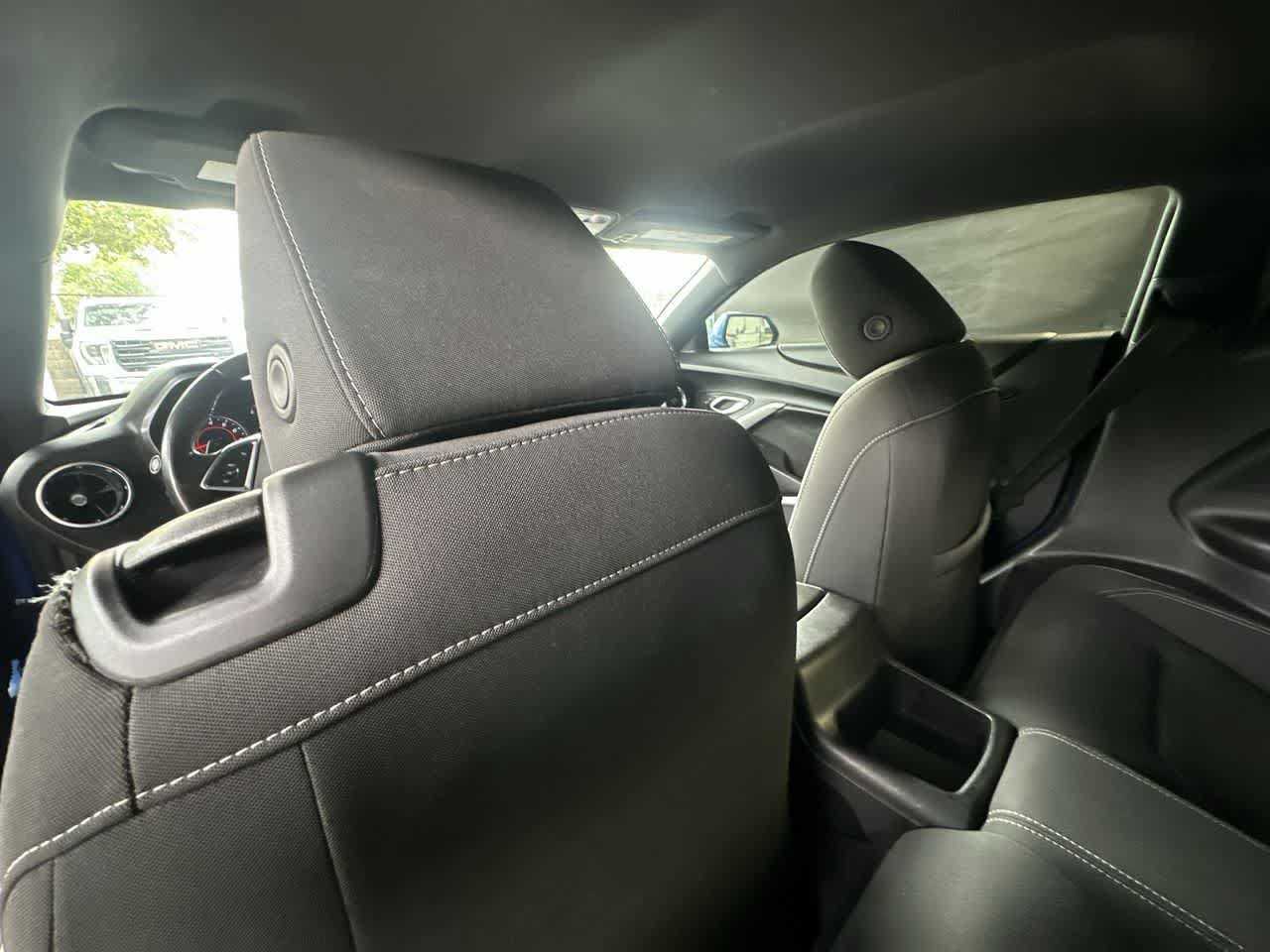 Used 2018 Chevrolet Camaro LT RWD image 23