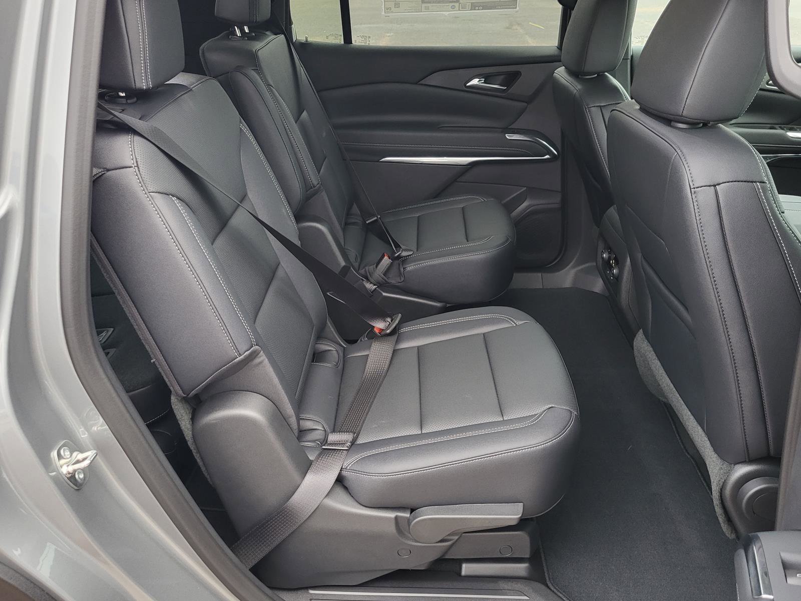 New 2026 Chevrolet Traverse LT image 11