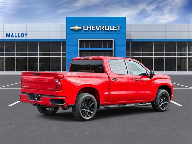 Used 2024 Chevrolet Silverado 1500 Custom image 2