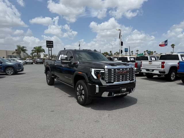 Used 2024 GMC Sierra 2500 Denali w/ Denali Reserve Package AWD/4WD image 3