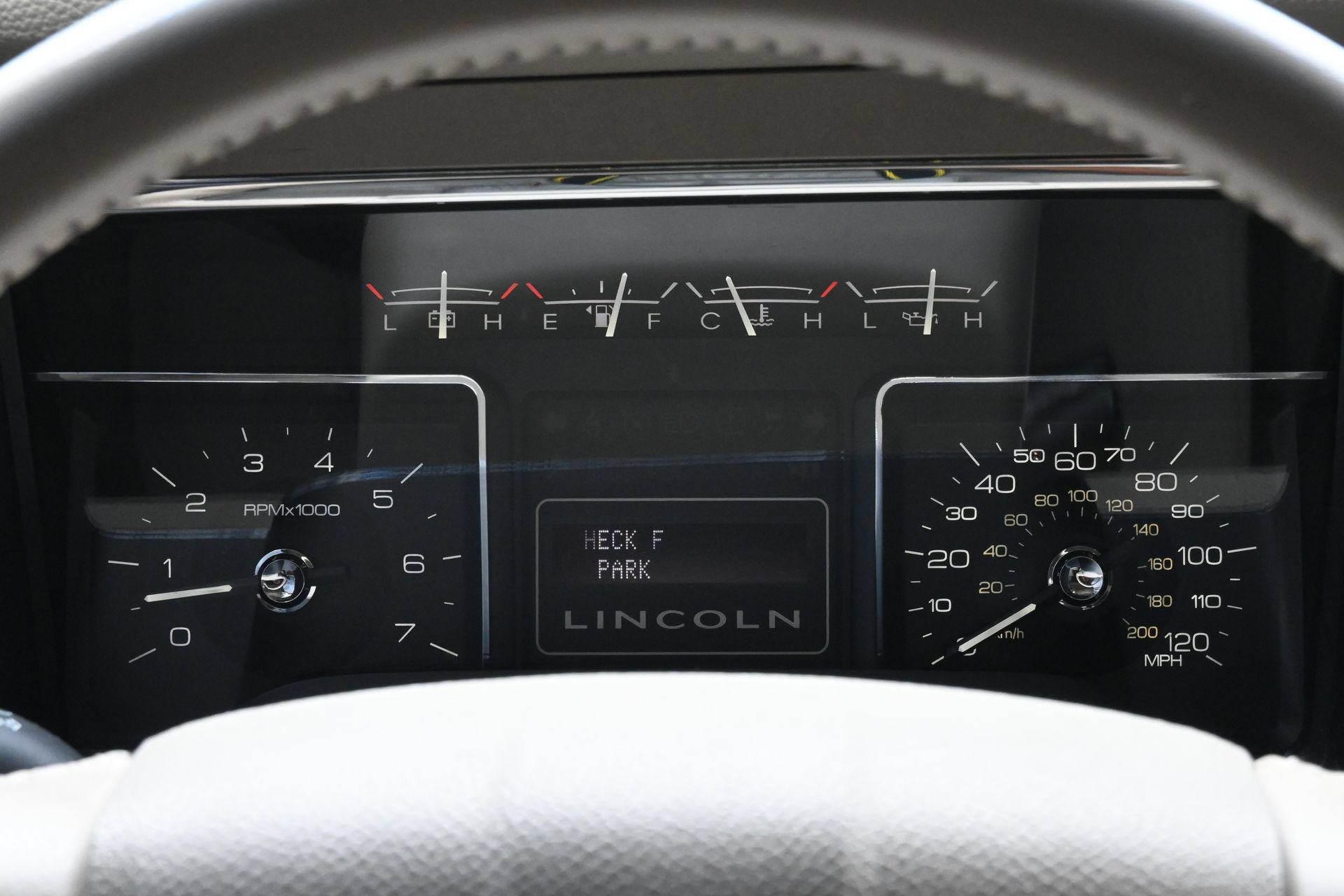 Used 2013 Lincoln Navigator 2WD w/ HD Trailer Tow Pkg image 12