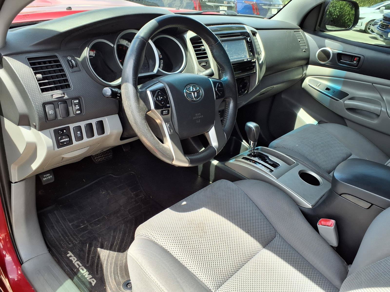 Used 2015 Toyota Tacoma PreRunner w/ TRD Sport Package RWD image 12