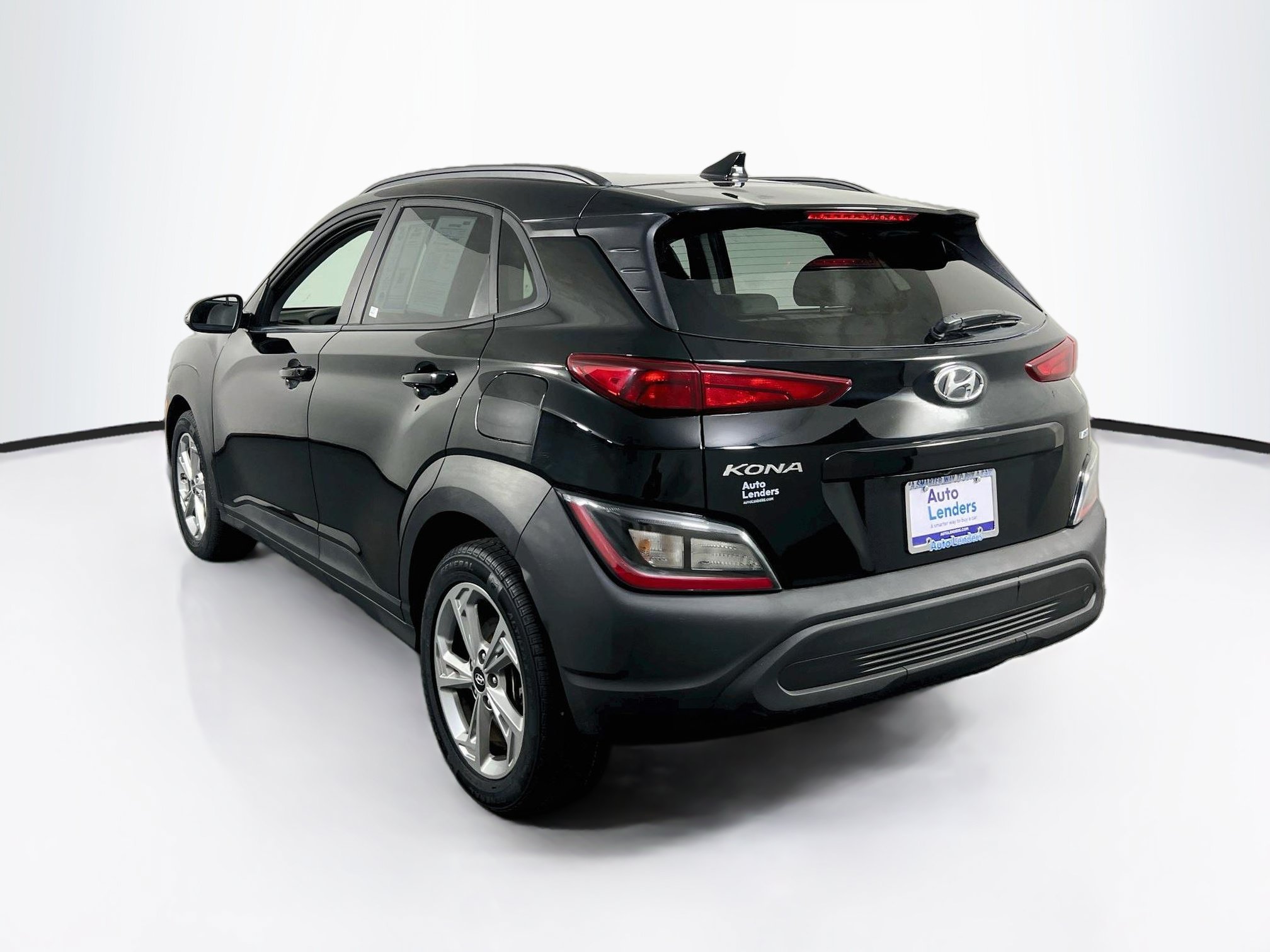 Used 2023 Hyundai Kona SEL w/ Cargo Package AWD/4WD image 7