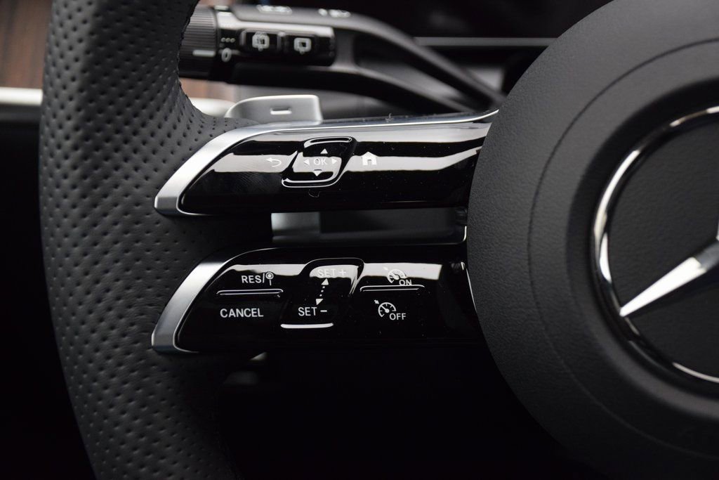 New 2026 Mercedes-Benz GLC 300 image 23