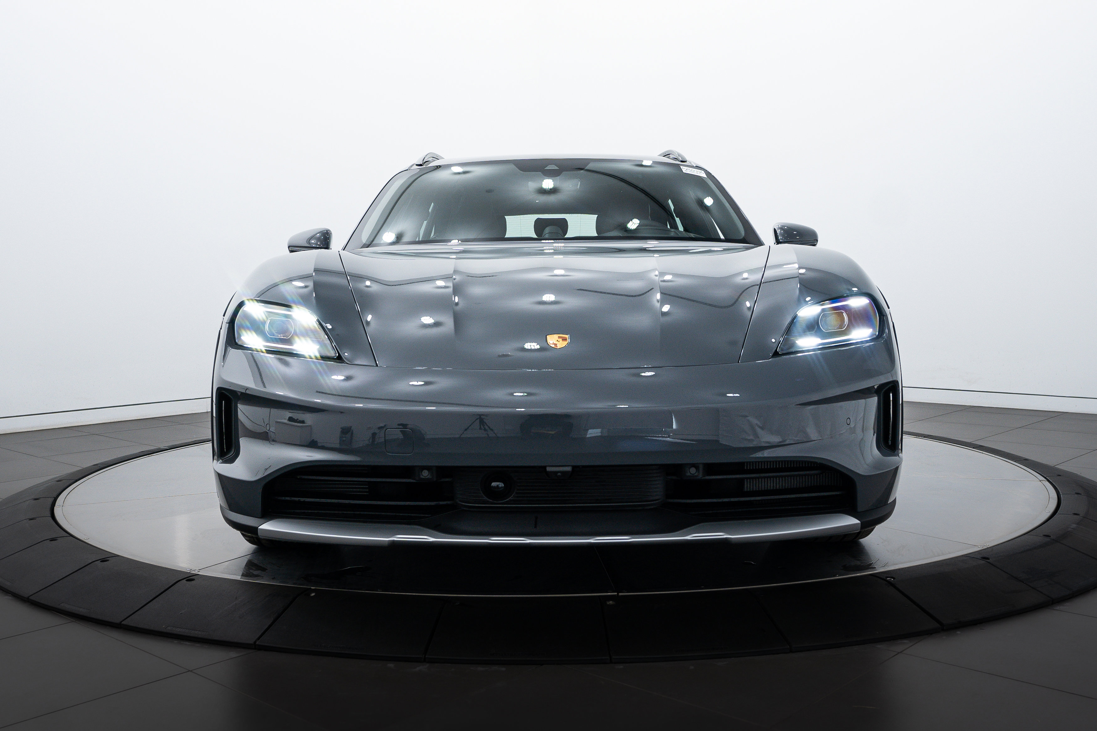 New 2025 Porsche Taycan 4 Cross Turismo image 10