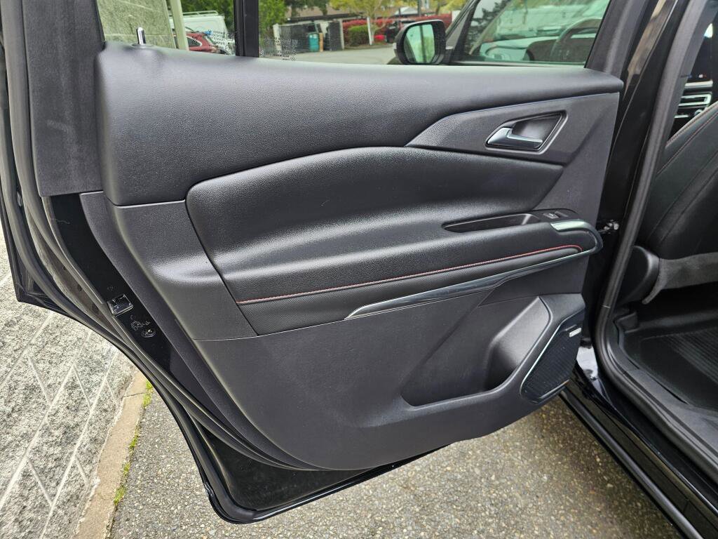 Used 2024 Chevrolet Traverse RS w/ LPO, Floor Liner Package image 19