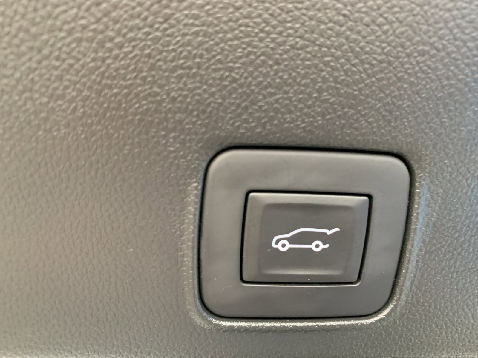 Used 2025 Chevrolet TrailBlazer LT w/ Convenience Package image 14