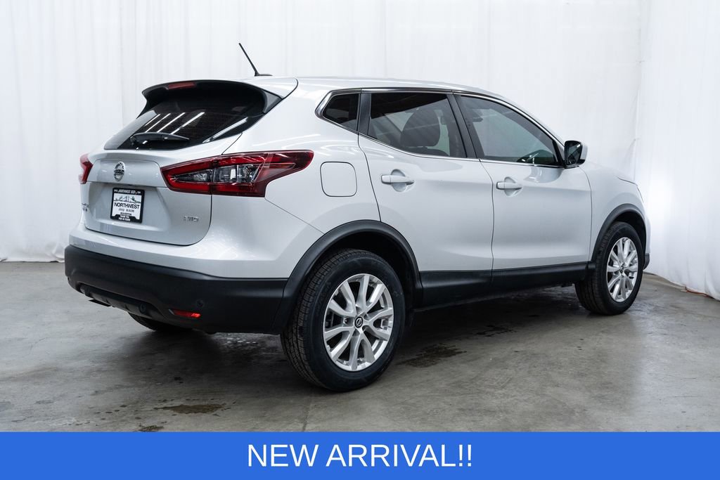 Used 2021 Nissan Rogue Sport S image 6