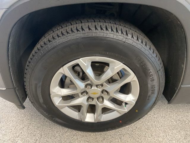 Used 2020 Chevrolet Traverse LT w/ Driver Confidence II Package image 13
