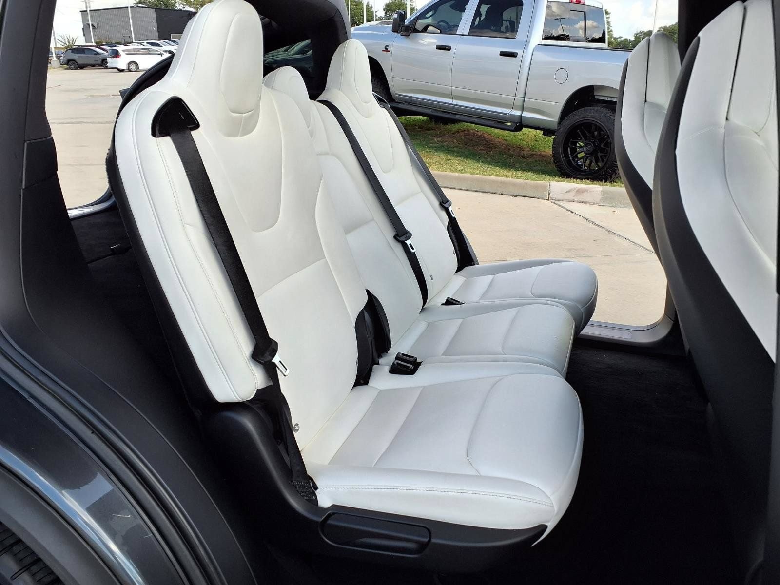 Used 2018 Tesla Model X 75D AWD/4WD image 24