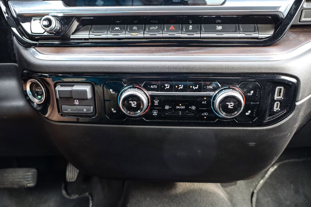 Certified 2025 GMC Sierra 1500 SLT image 29