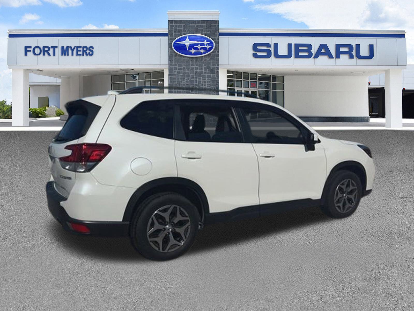 Used 2020 Subaru Forester Premium image 14