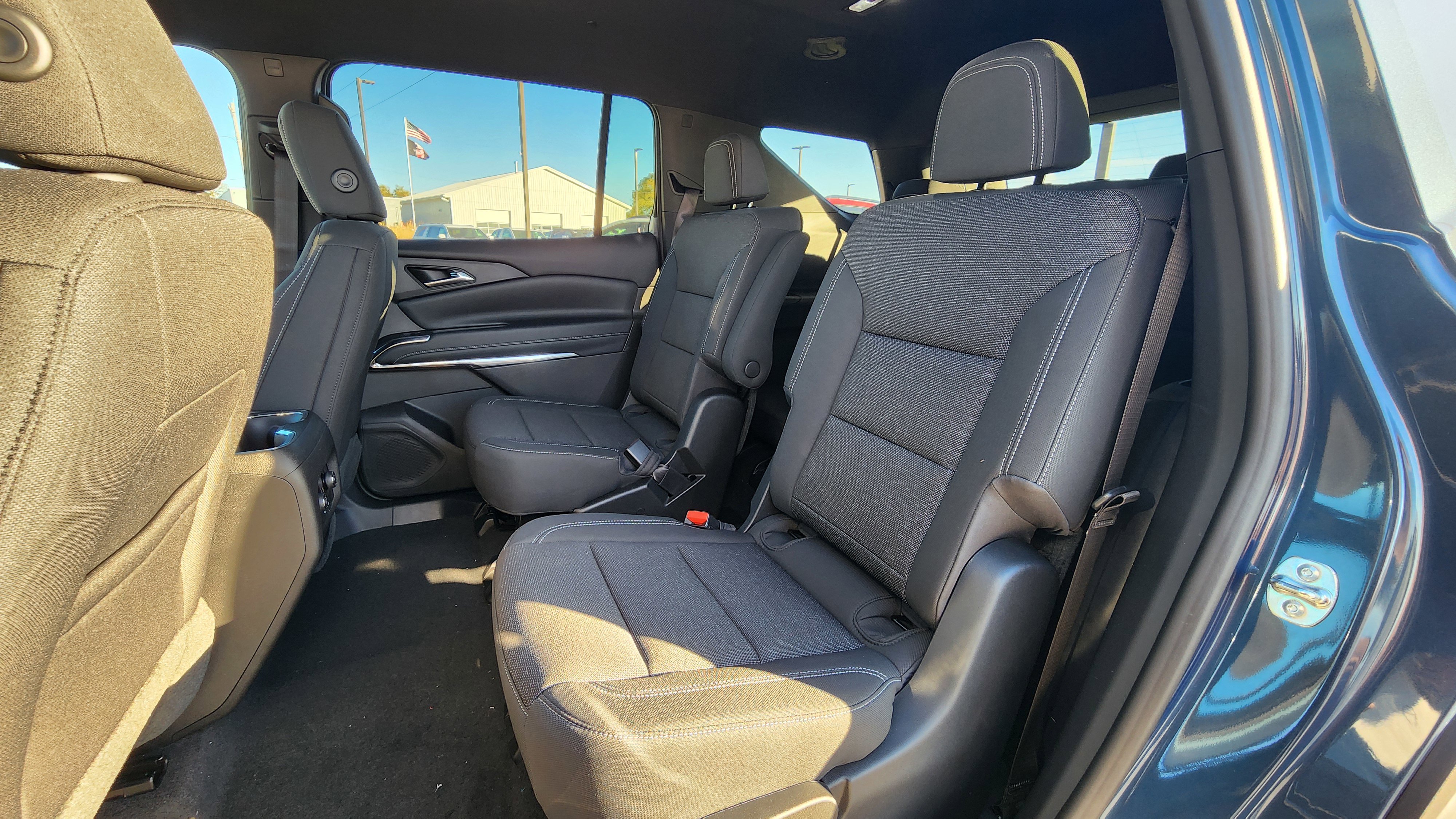 New 2026 Chevrolet Traverse LT image 15