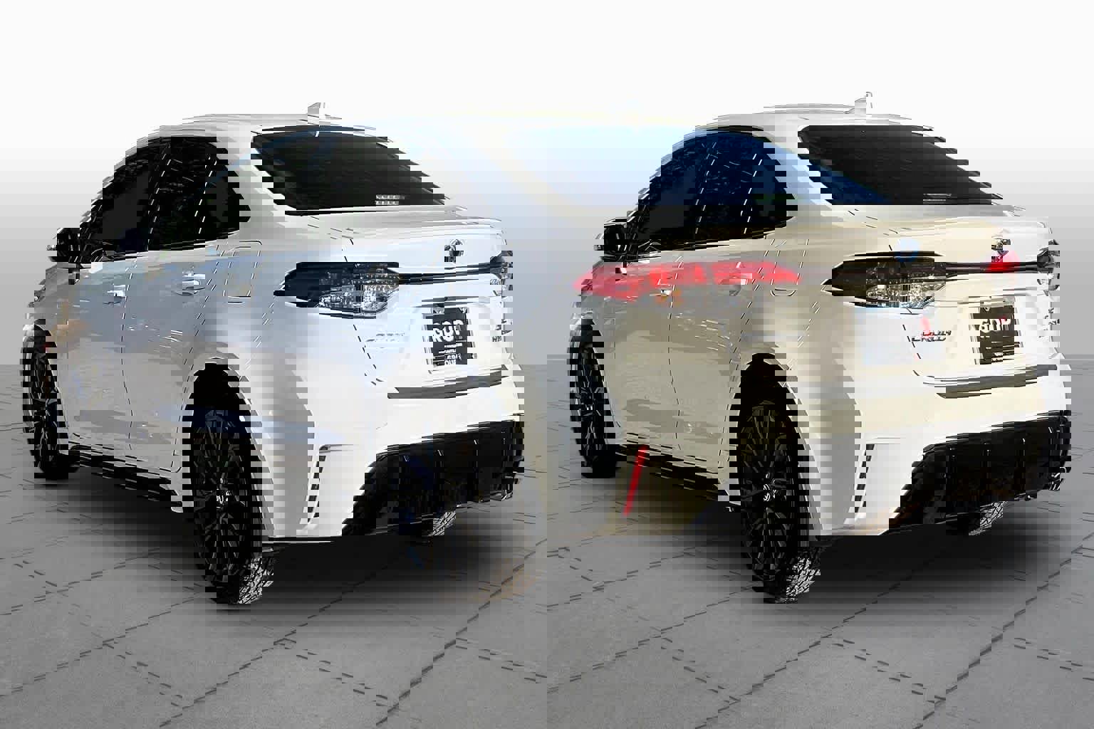 Used 2024 Toyota Corolla SE w/ SE Package image 12