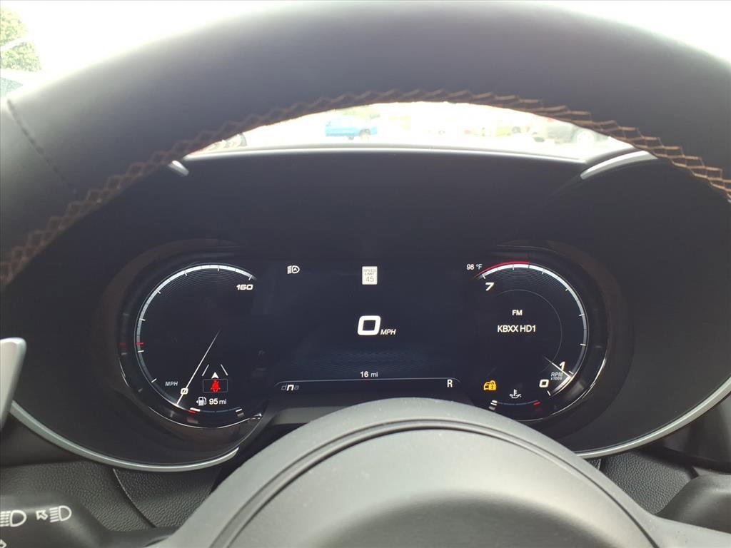 New 2025 Alfa Romeo Giulia w/ Driving Assist Package image 25