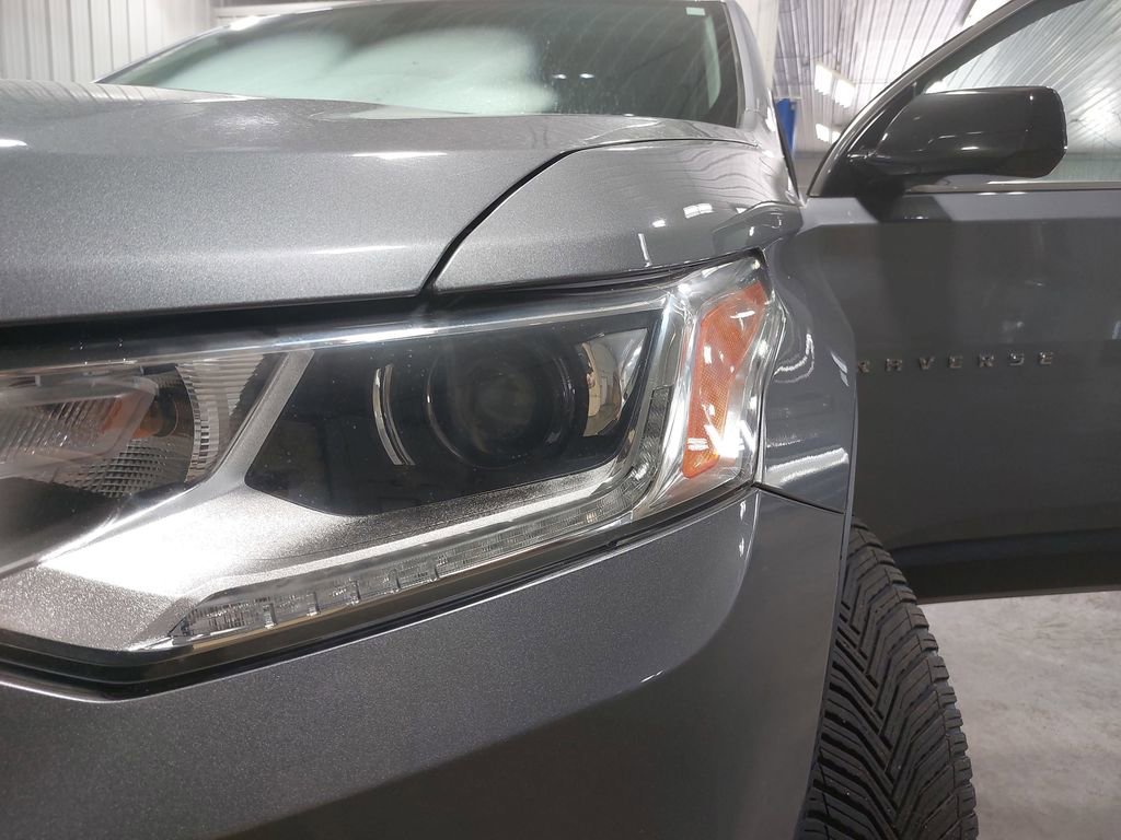 Used 2021 Chevrolet Traverse LS FWD image 31