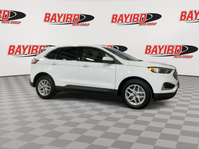 Used 2024 Ford Edge SEL image 3