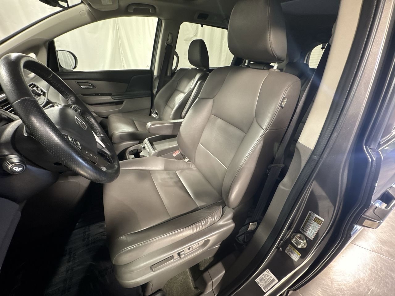 Used 2015 Honda Odyssey EX-L image 16
