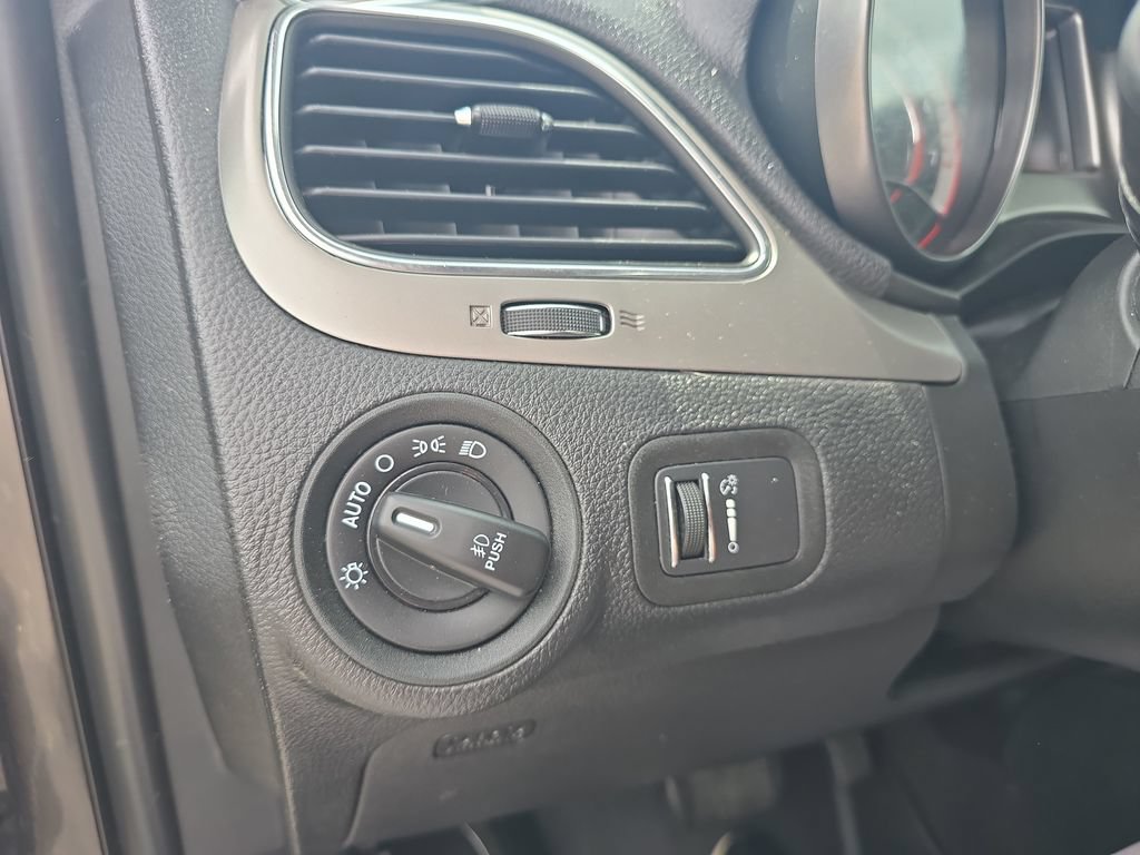 Used 2019 Dodge Journey Crossroad w/ Popular Equipment Group AWD/4WD image 25