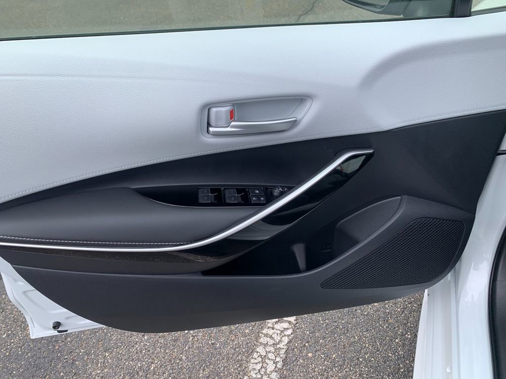 New 2026 Toyota Corolla XSE image 11