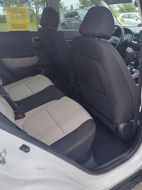 Certified 2025 Hyundai Venue SEL FWD image 27