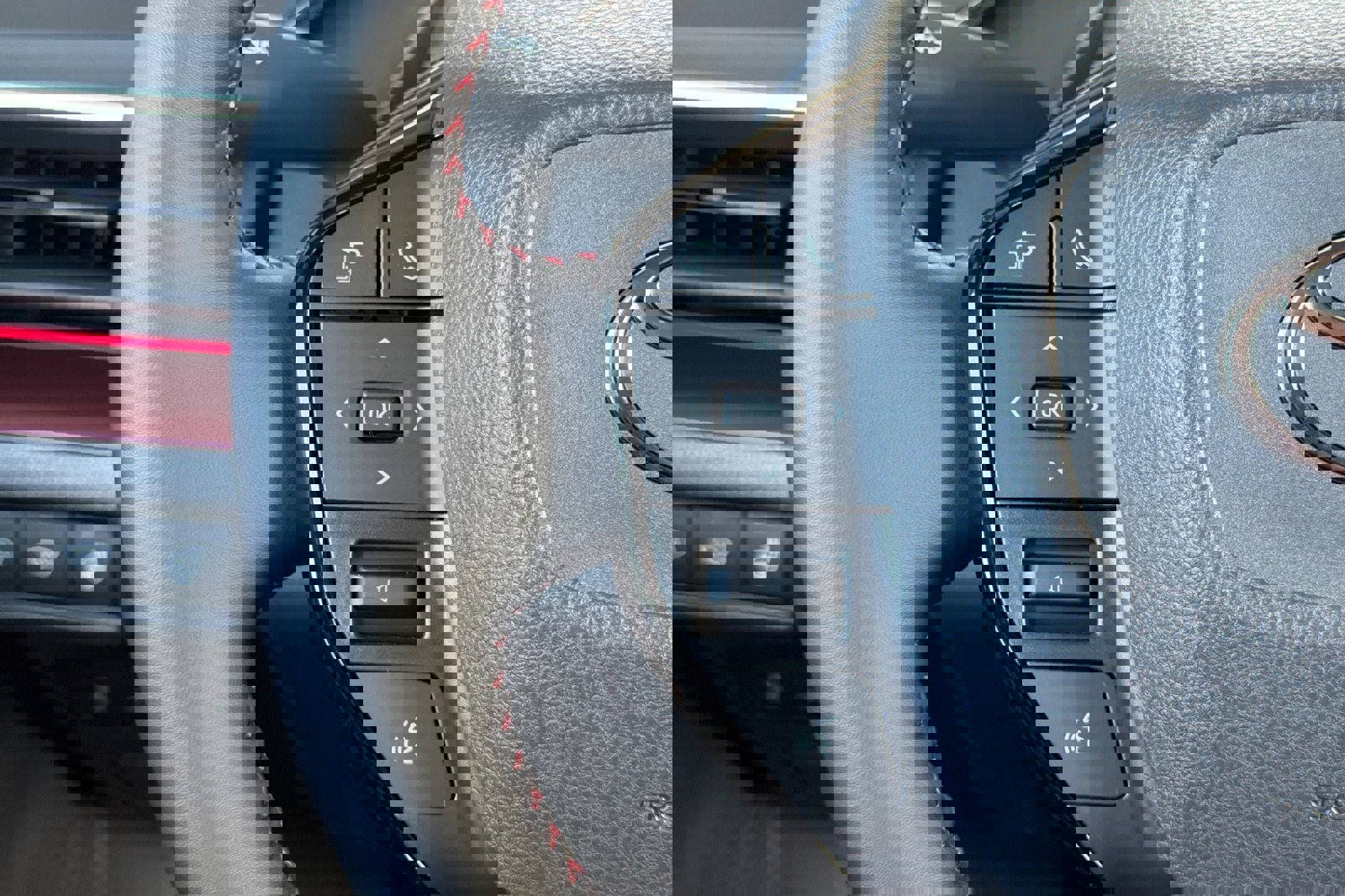 New 2026 Toyota Prius Plug-In Hybrid image 28