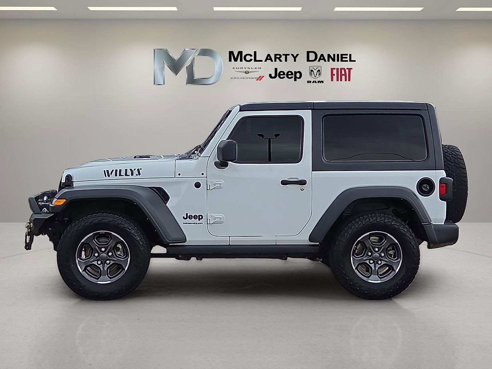 Used 2022 Jeep Wrangler Sport AWD/4WD image 3
