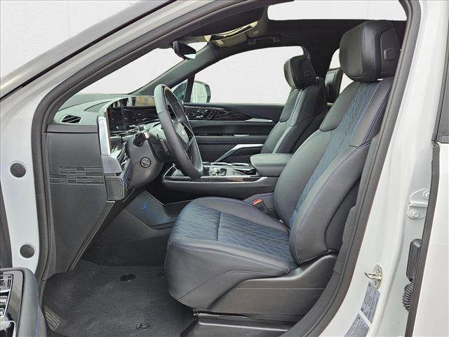 New 2025 Cadillac Escalade IQ Sport 1 w/ Smart Trailering package image 15