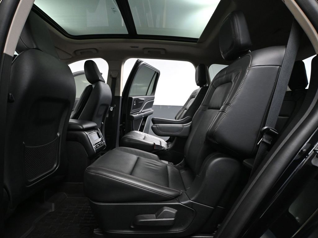 Used 2023 Lincoln Aviator Reserve w/ Class IV Trailer Tow Package image 41