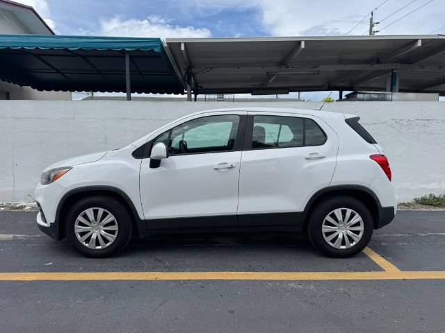 Used 2017 Chevrolet Trax LS w/ LPO, Cargo Package FWD image 2