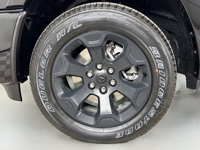 New 2026 RAM 1500 4x4 Crew Cab image 30