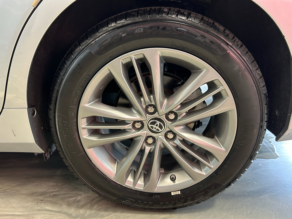 Used 2015 Toyota Camry SE FWD image 22