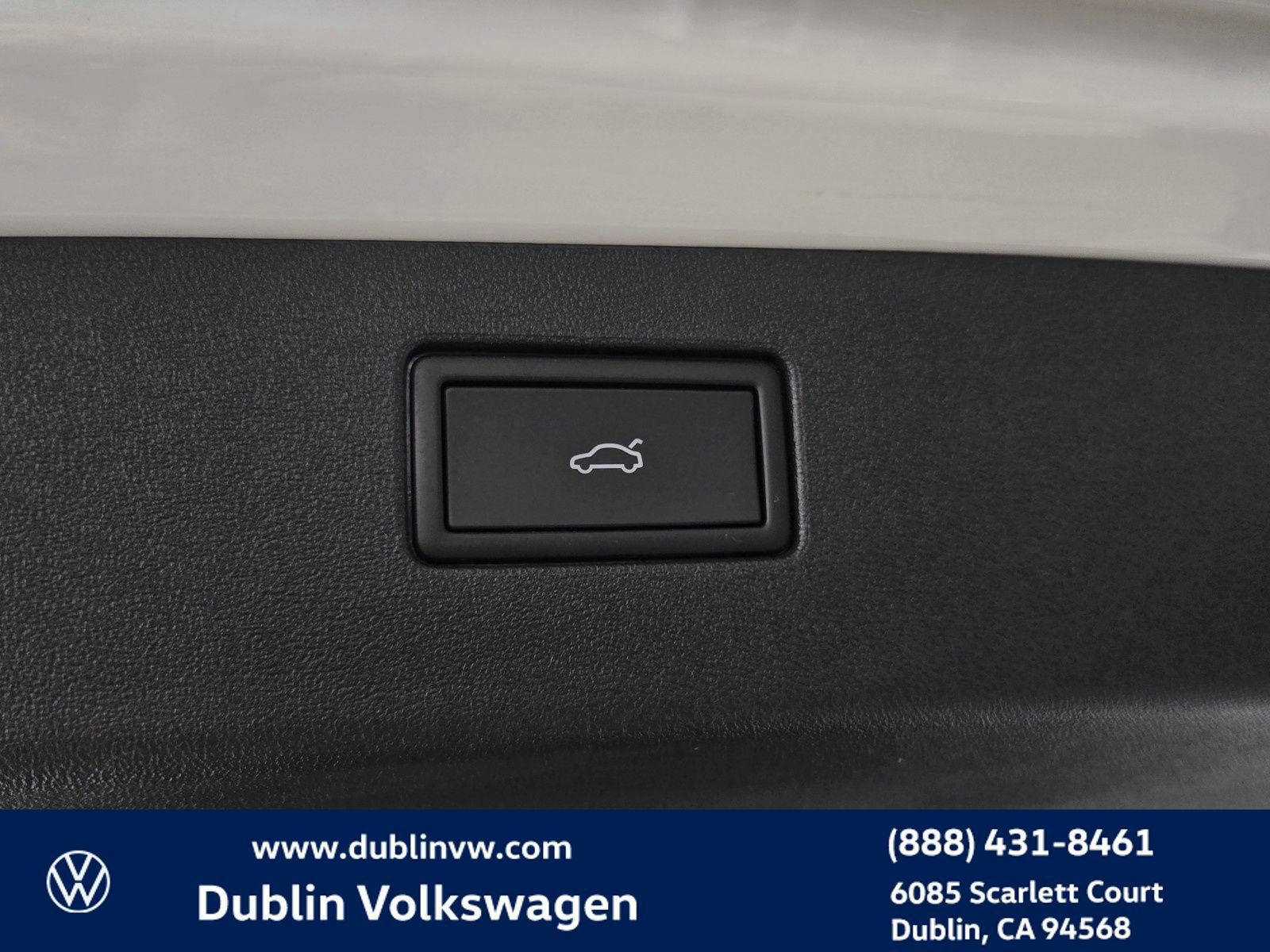 Certified 2026 Volkswagen Tiguan SE AWD/4WD image 25