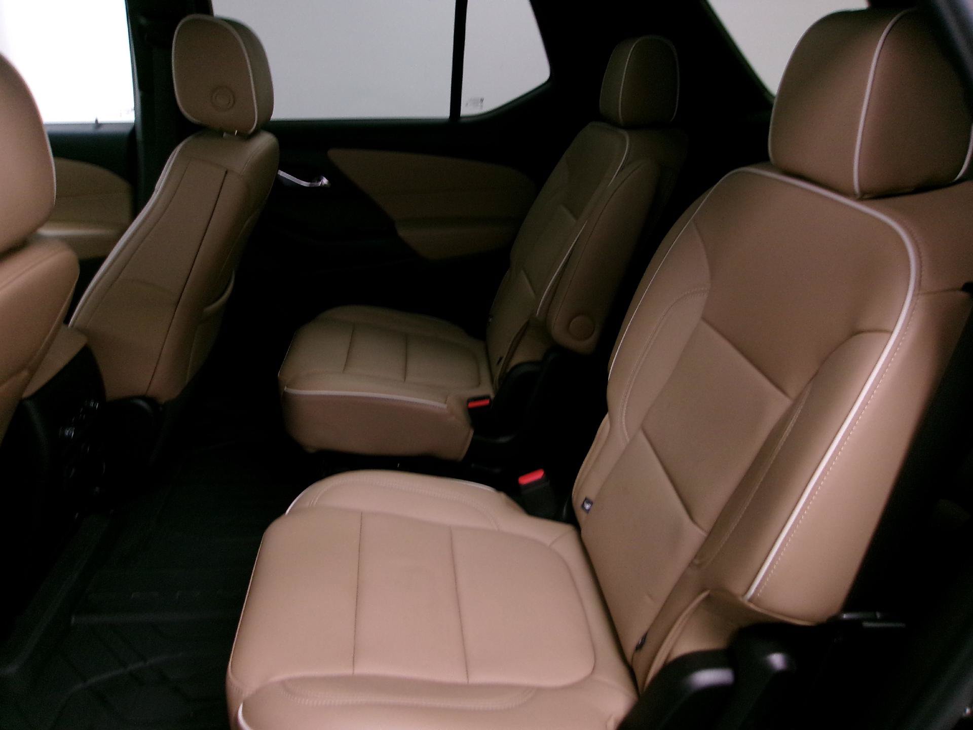 Used 2023 Chevrolet Traverse Premier w/ LPO, Floor Liner Package AWD/4WD image 10