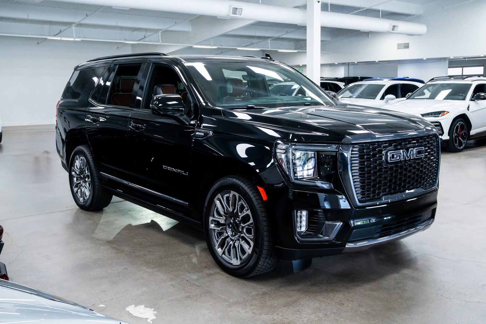 Used 2024 GMC Yukon Denali Ultimate AWD/4WD image 29
