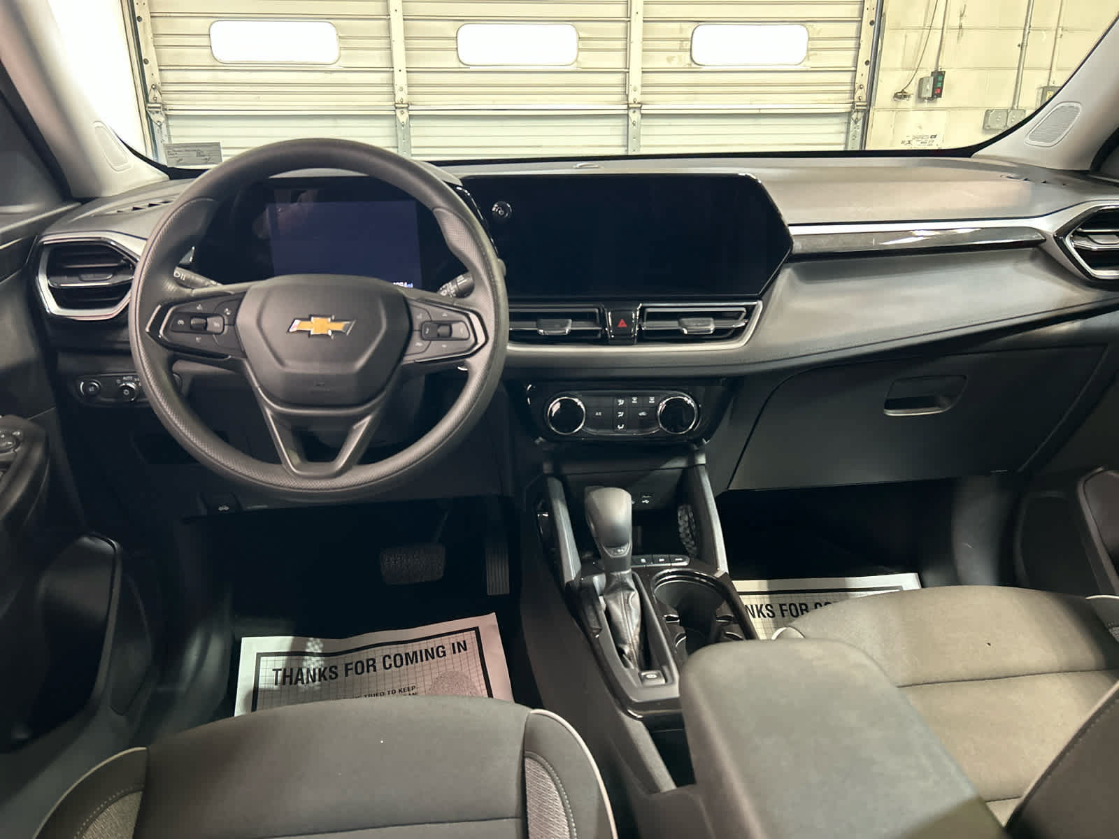 Used 2025 Chevrolet TrailBlazer LT AWD/4WD image 4